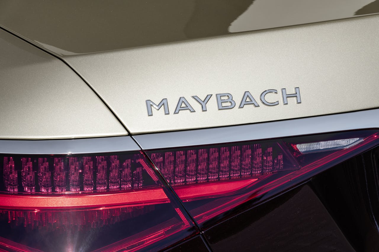 Mercedes-Maybach S-Class 2020 badge 2