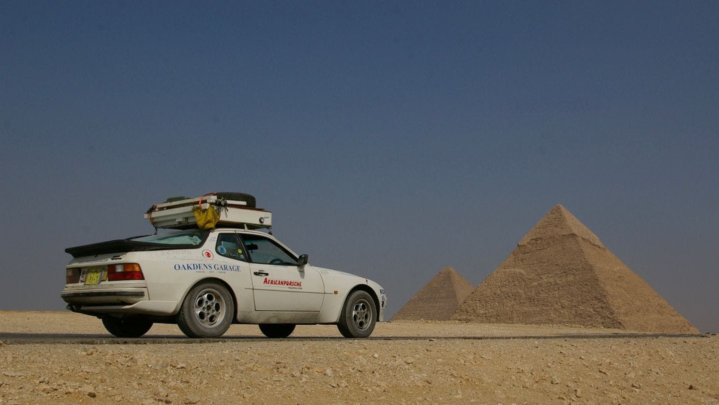 Africa Porsche 944 staged by the pyramids