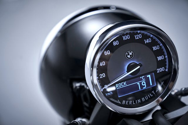 BMW R18 speedometer detail