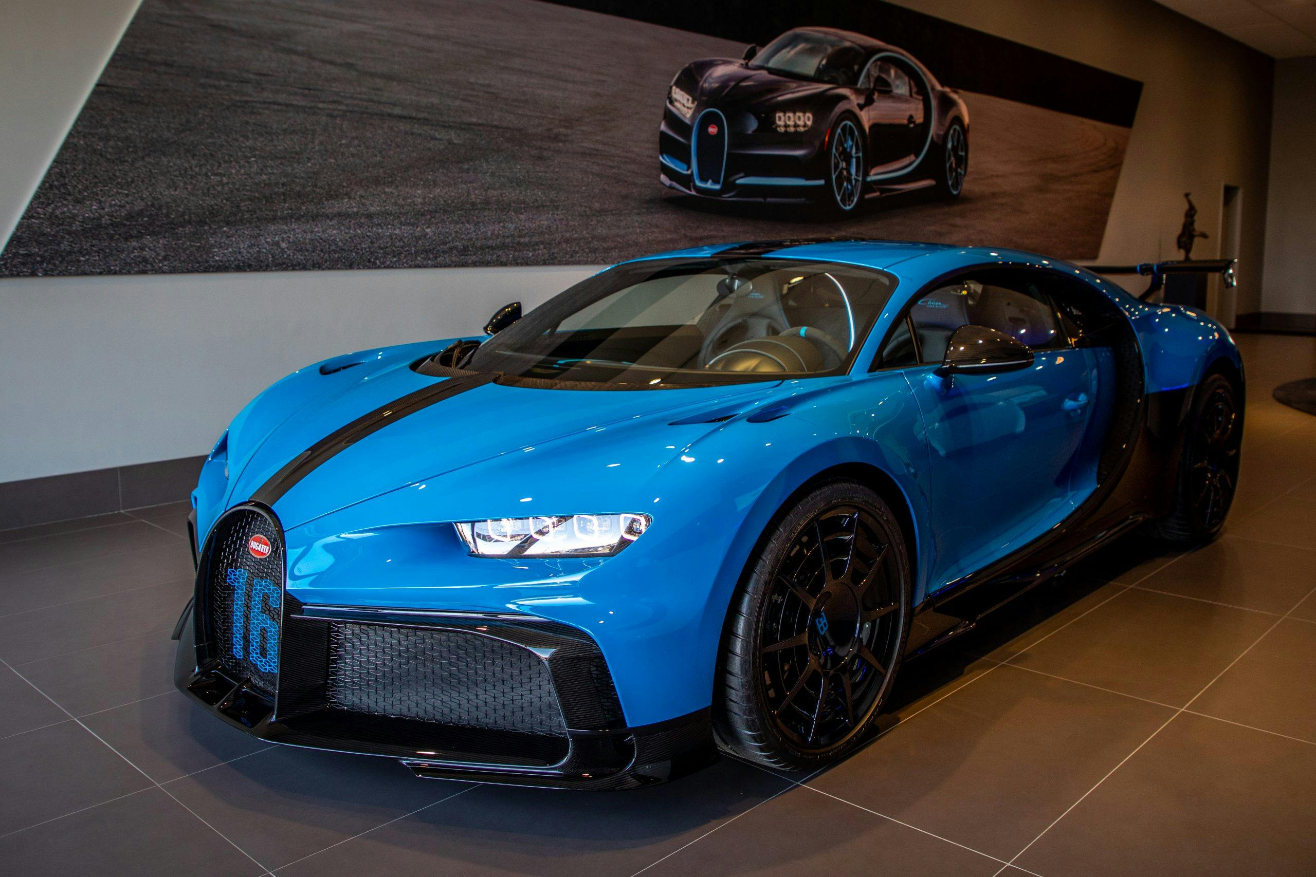 Bugatti-Chiron-Pur-Sport-show-car-13