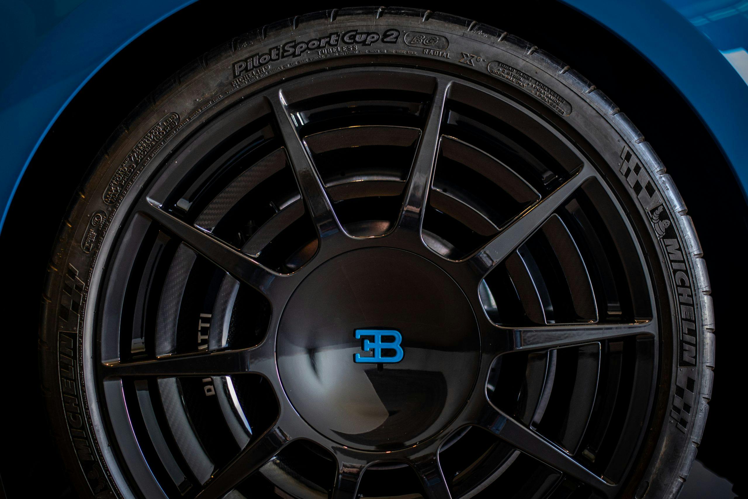 Bugatti-Chiron-Pur-Sport-show-car-15