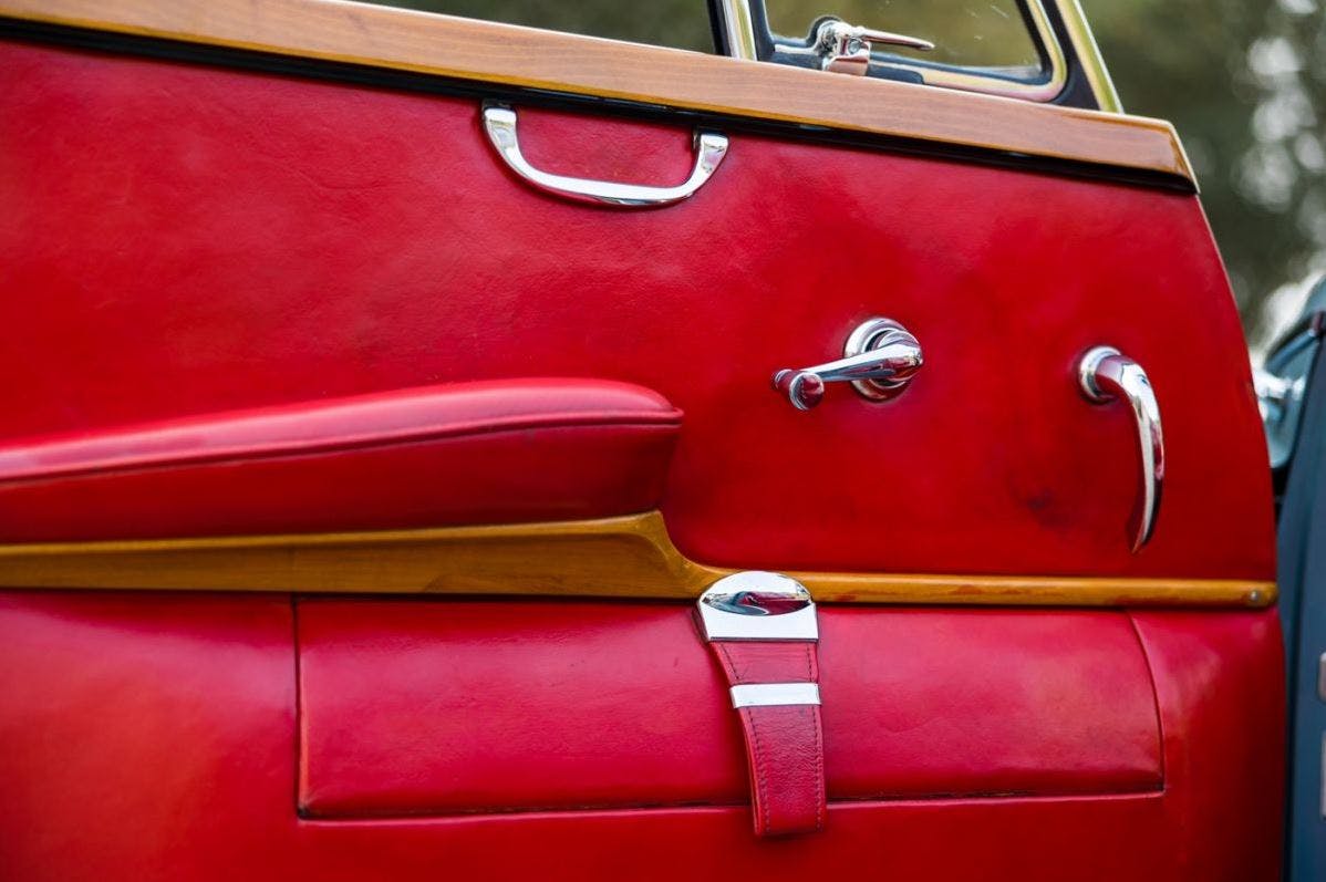 Ella Fitzgerald - 1959 Mercedes-Benz 300D - door interior