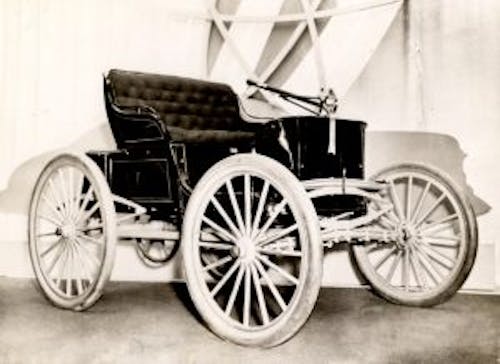 1896 Duryea Motor Wagon race car