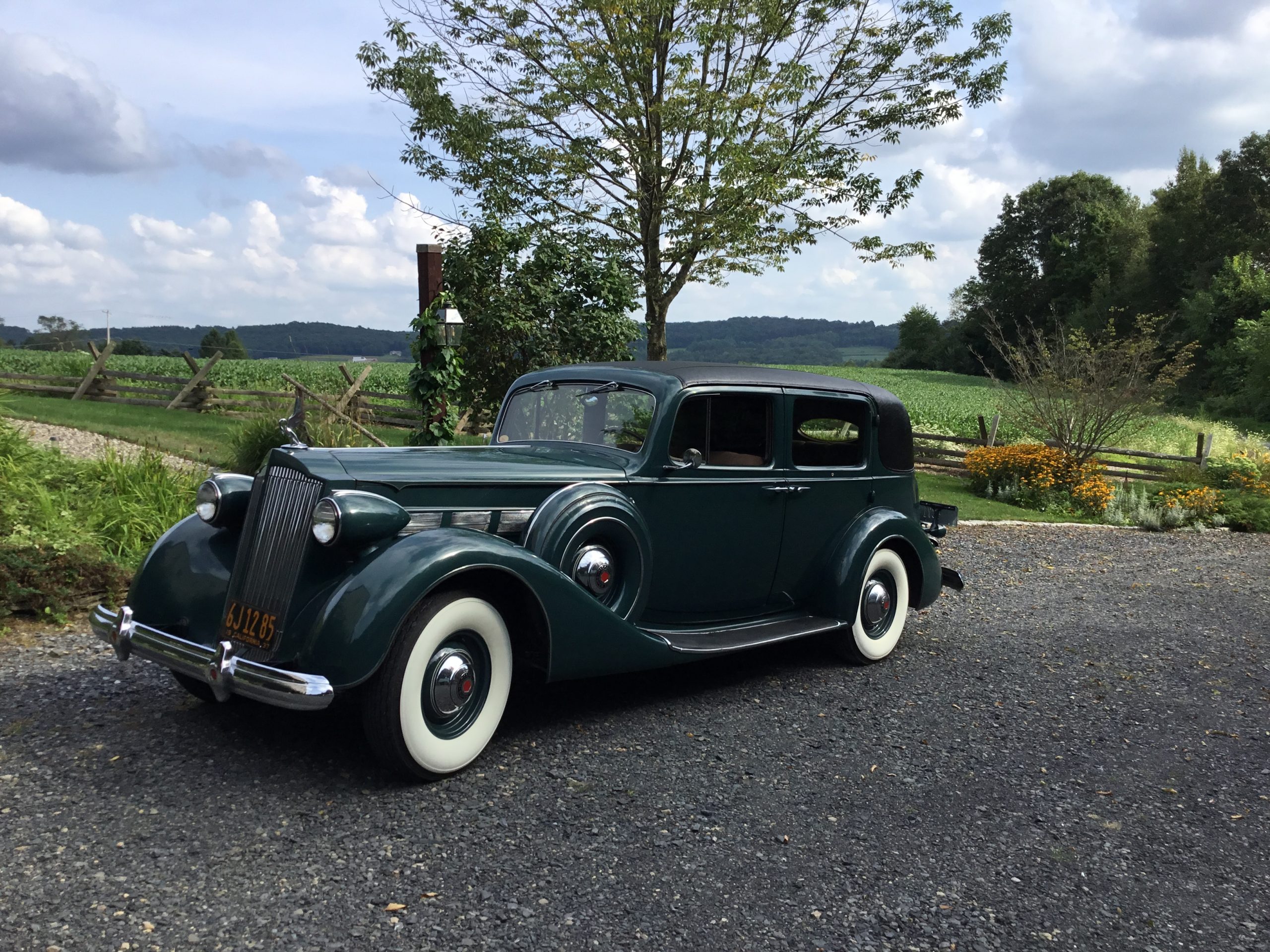 たくろー Rides from the Readers: 1937 Packard Super Eight - Hagerty Media