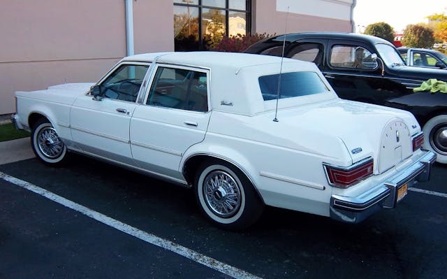 1979 Lincoln Versailles-white 02
