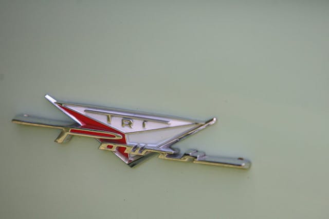 1958 Pontiac Bonneville Tri-Power emblem