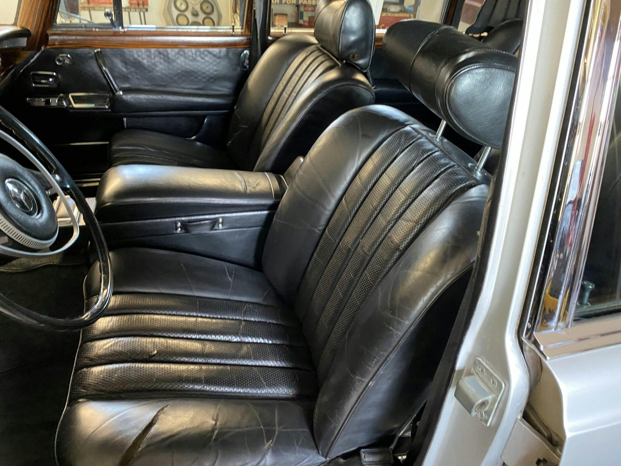 1969 Mercedes-Benz 600 Elvis car interior front leather seats