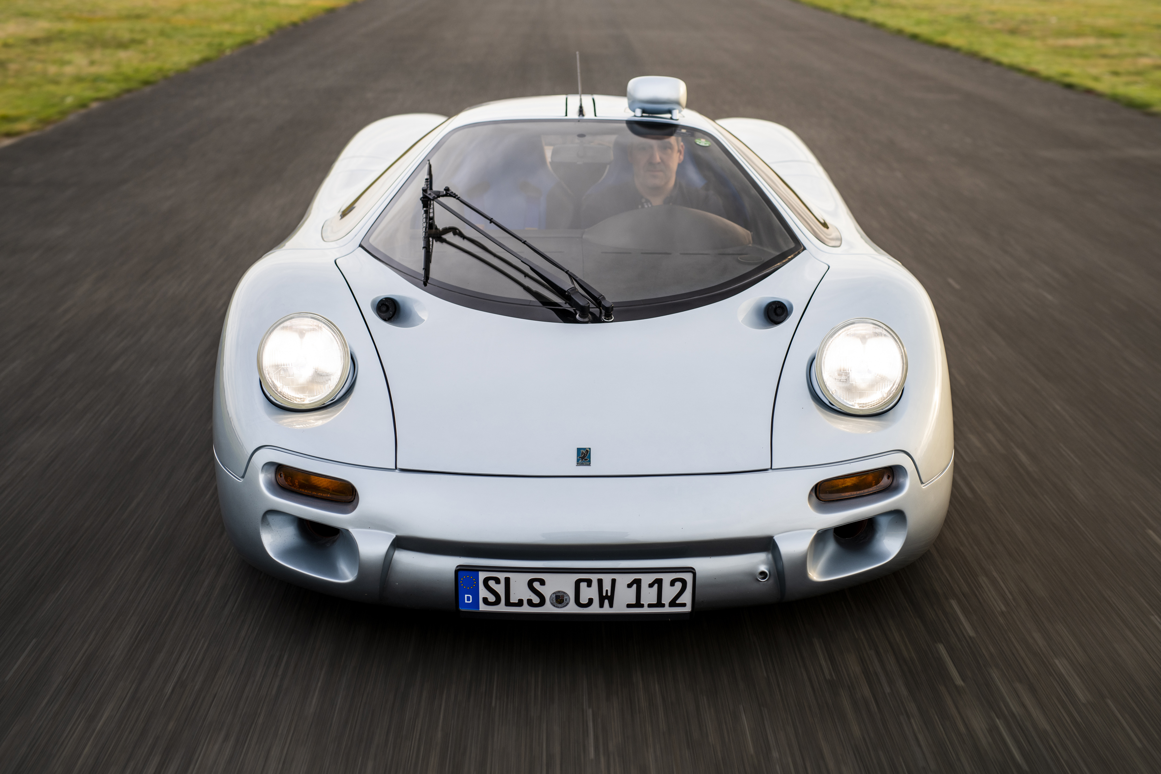 BoS-Models 1:43 Isdera 112i Commendatore Year 1993 silver