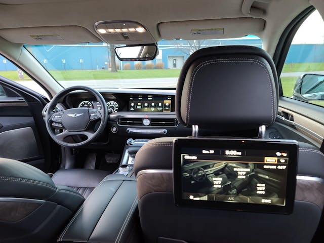 2020 Hyundai Genesis G90 5.0 Ultimate RWD back seat screen