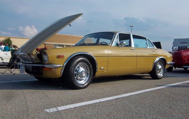1974 Jaguar XJ12 L 08