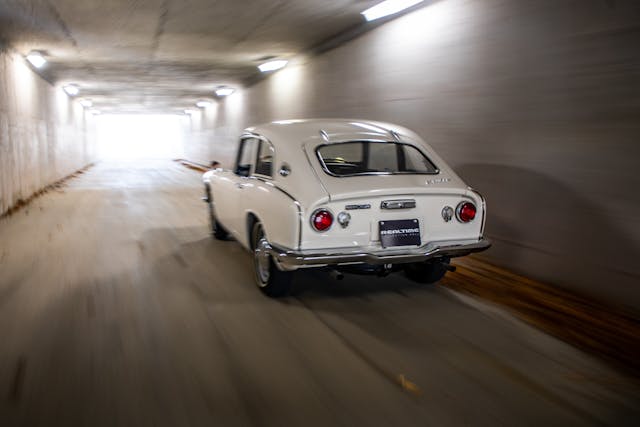 Honda S600 rear three-quarter tunnel action