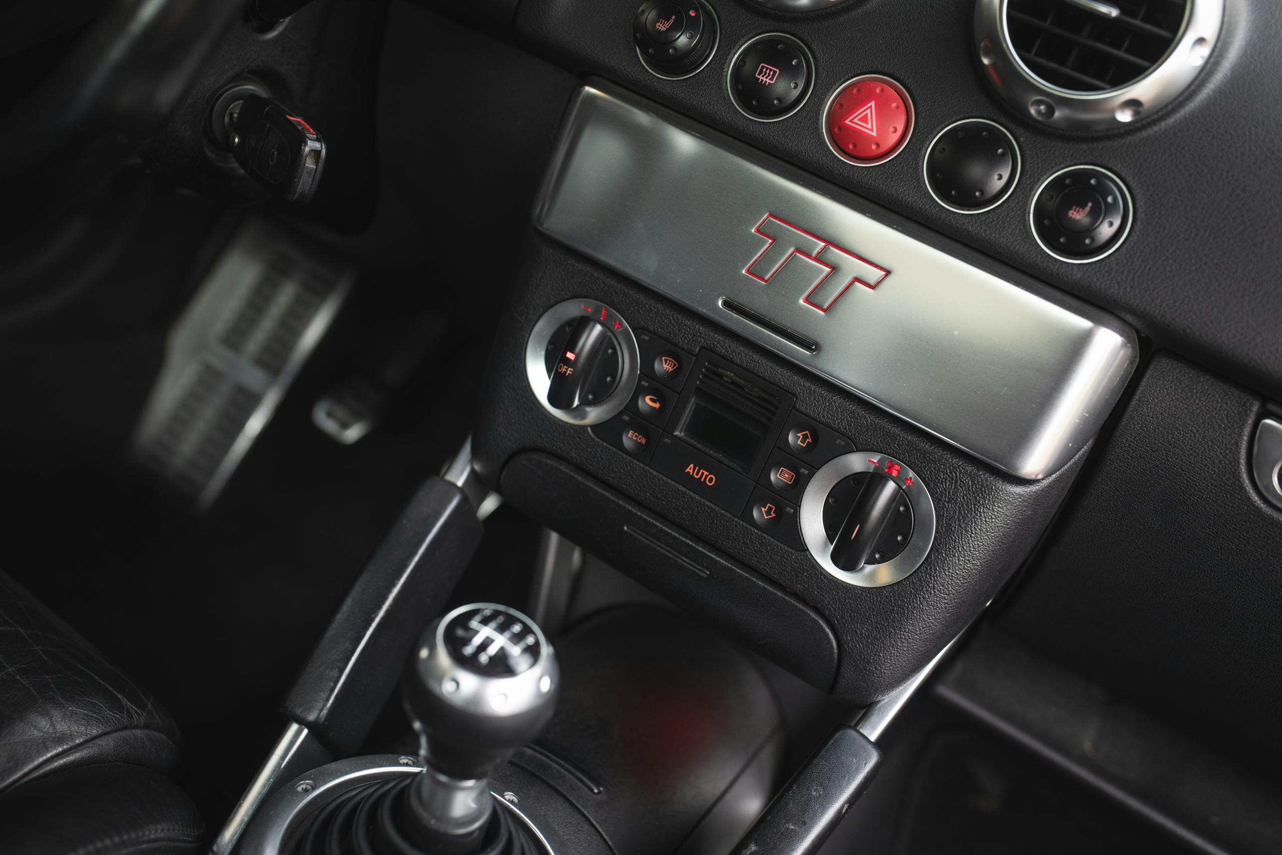 Audi TT interior center console