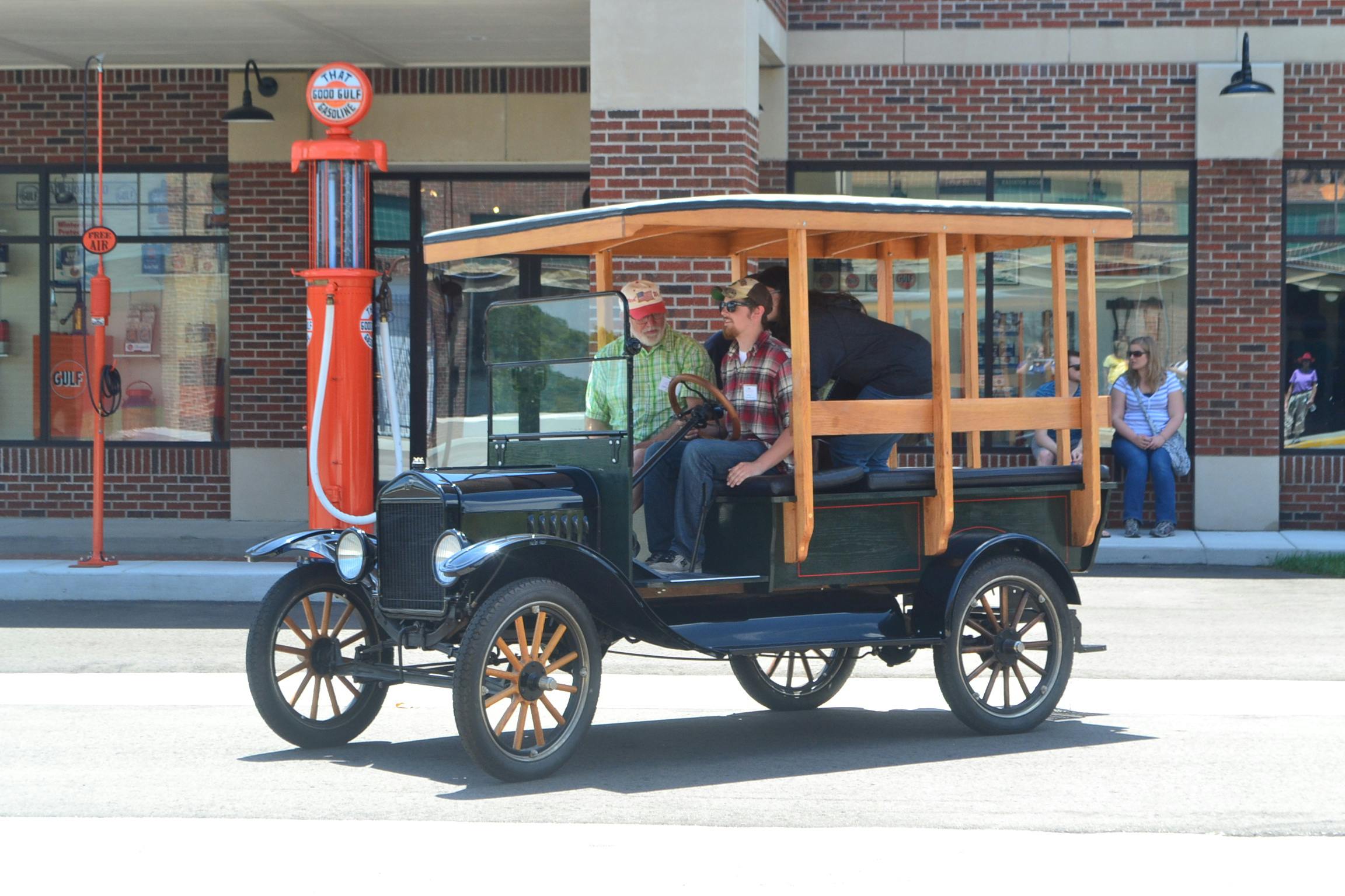 Ford Model T driving instruction