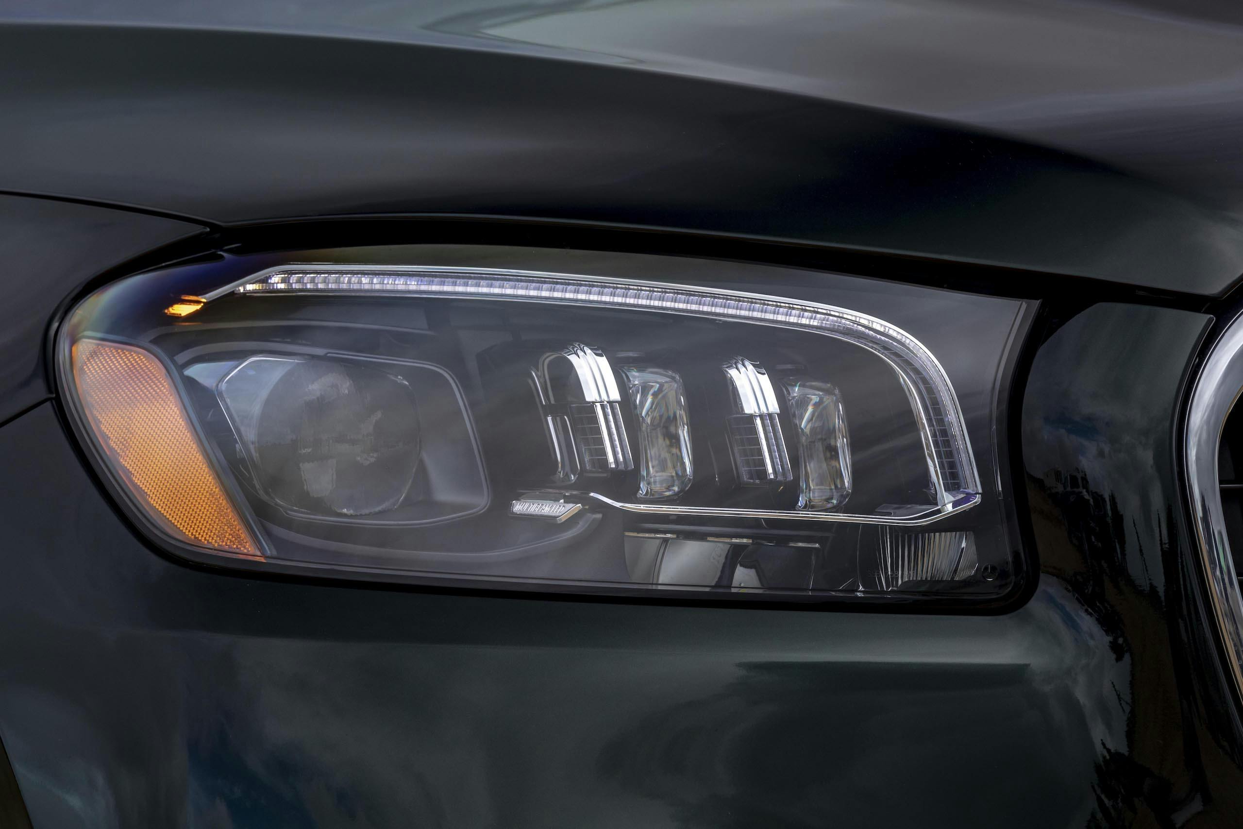 Mercedes-Maybach GLS 600 front headlight detail