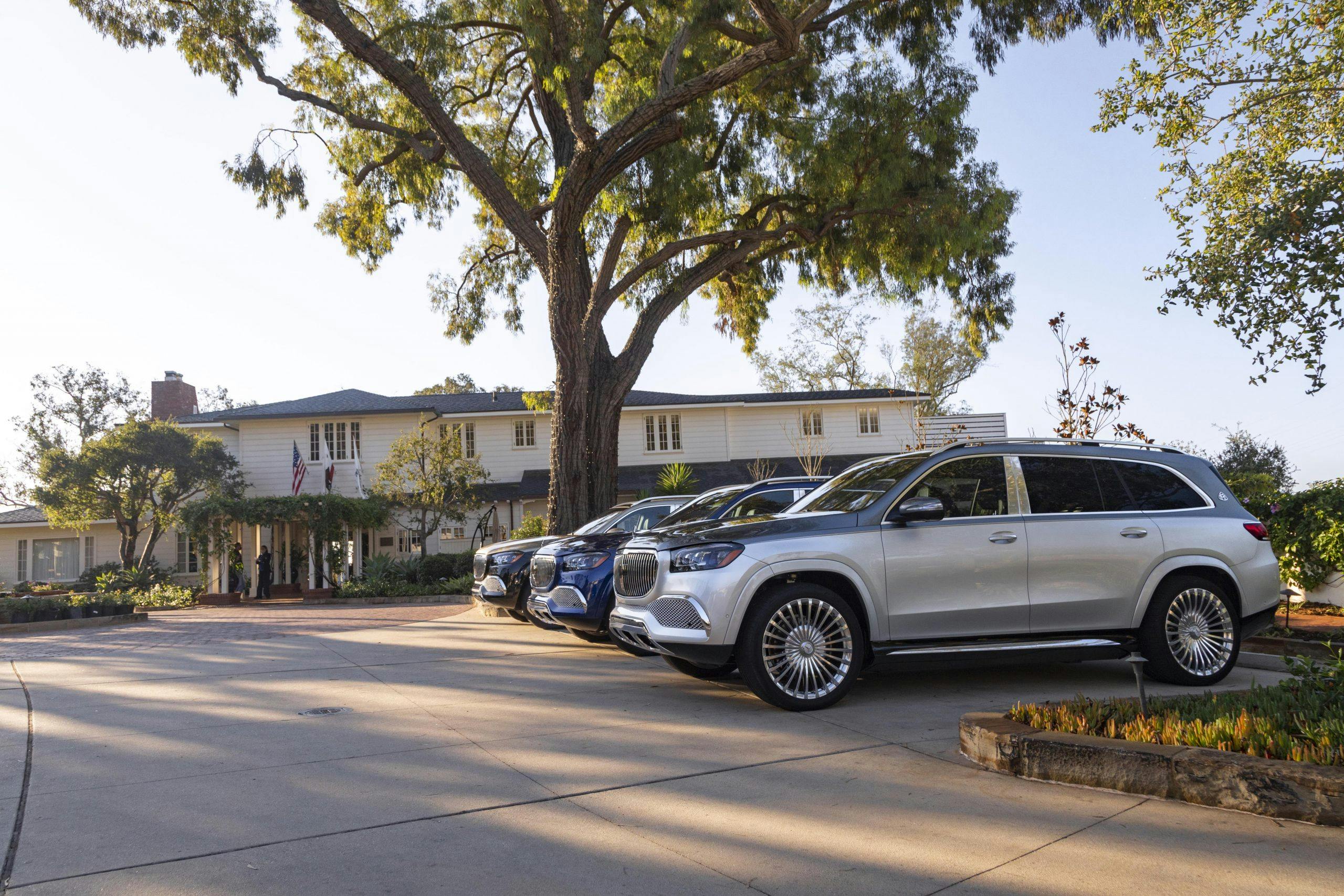 Mercedes-Maybach GLS 600 group front three-quarters parked