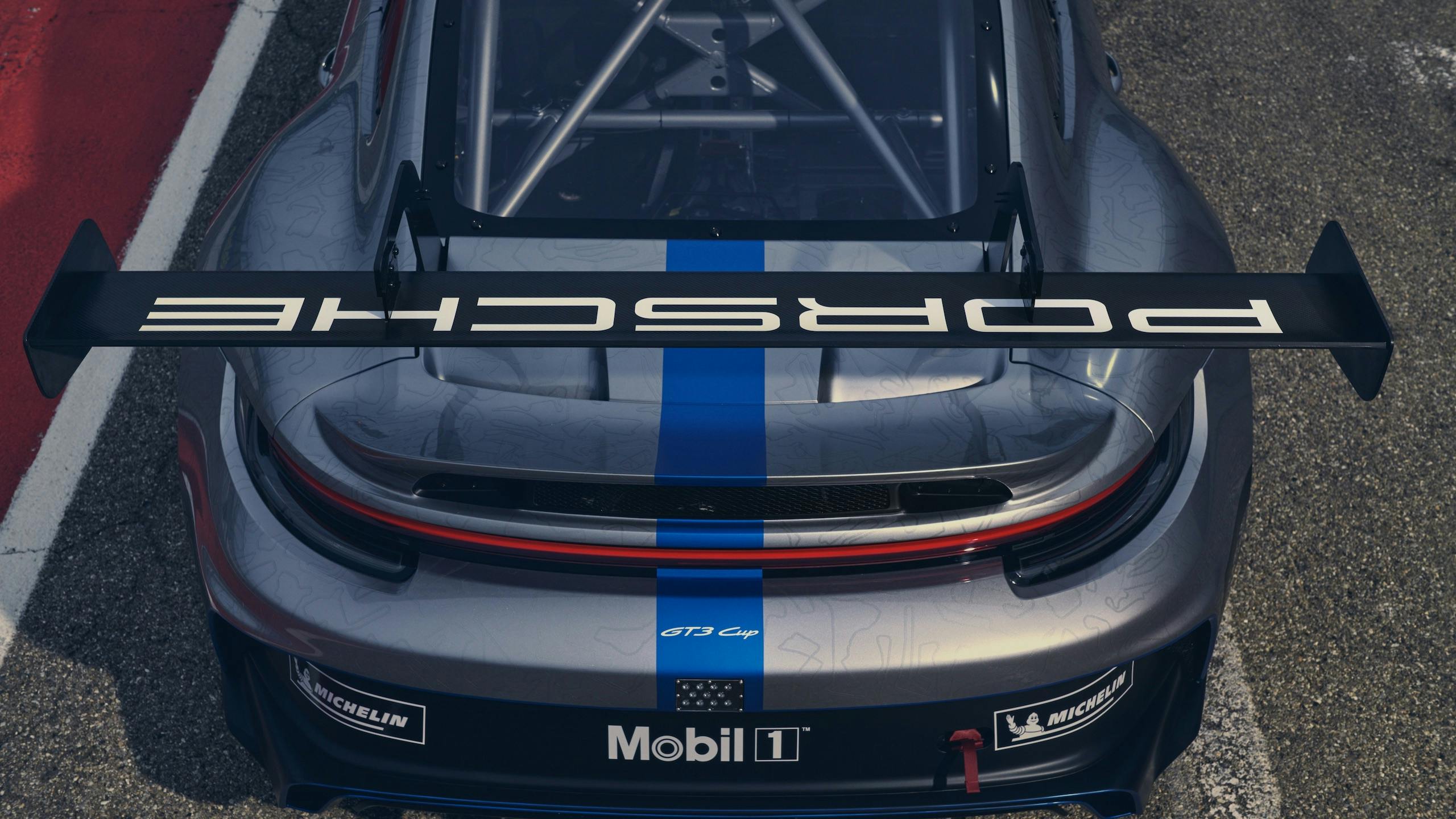 Porsche 911 GT3 rear wing detail