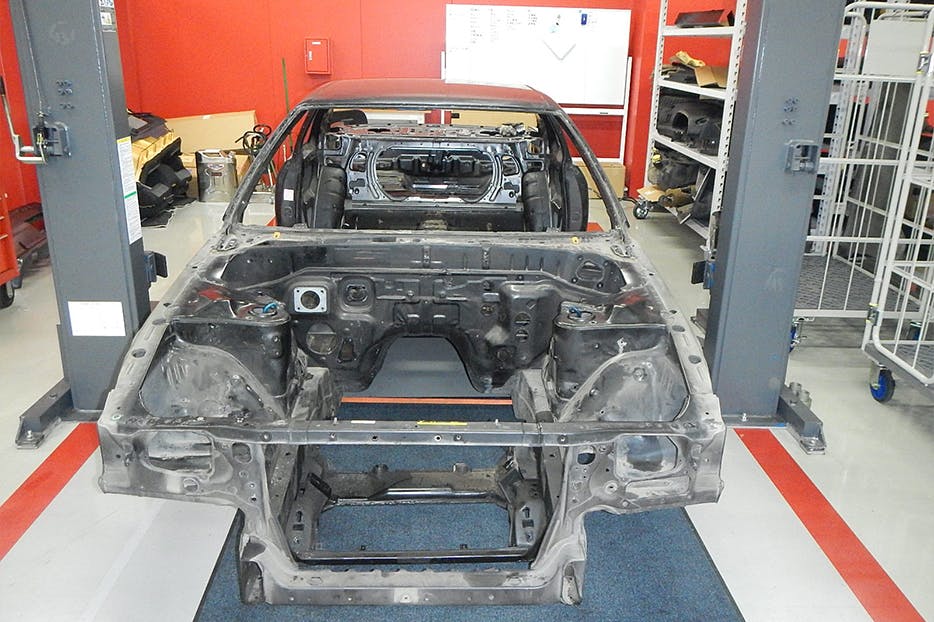 R32 GT-R stripped