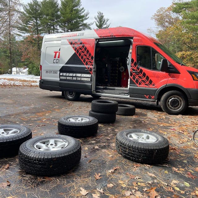 Rob Siegel - In-driveway tire mounting and balancing - jay at craig's