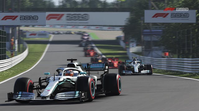 F1 Formula One 2019 racing game action graphics
