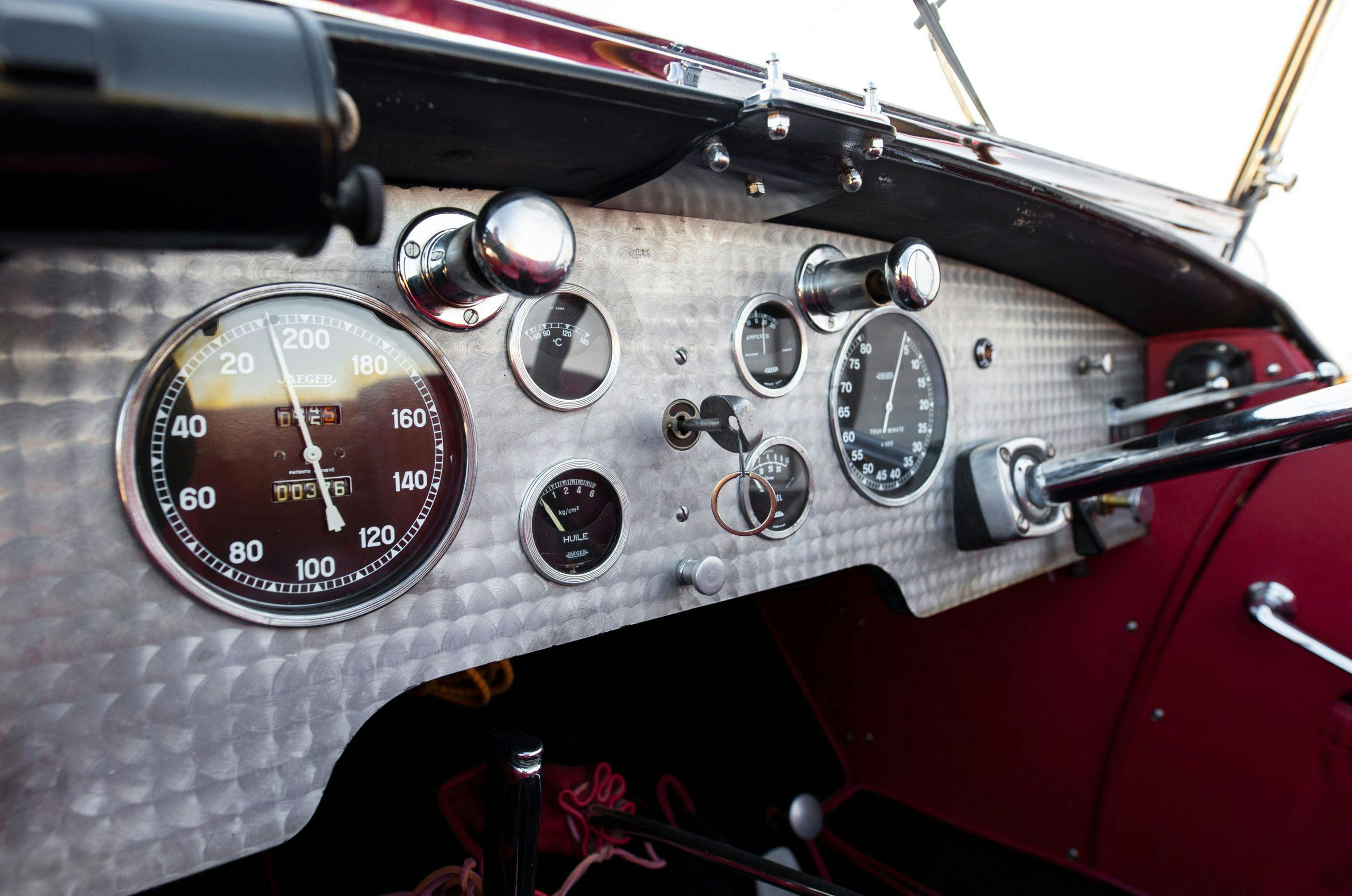 Bugatti Type 57SC interior dash