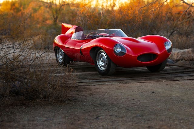 55 Jaguar-D-Type front three-quarter