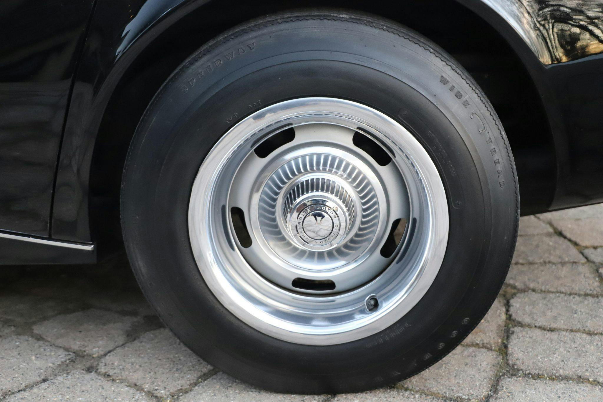 1969 Chevrolet Corvette L88 coupe Tuxedo Black wheel