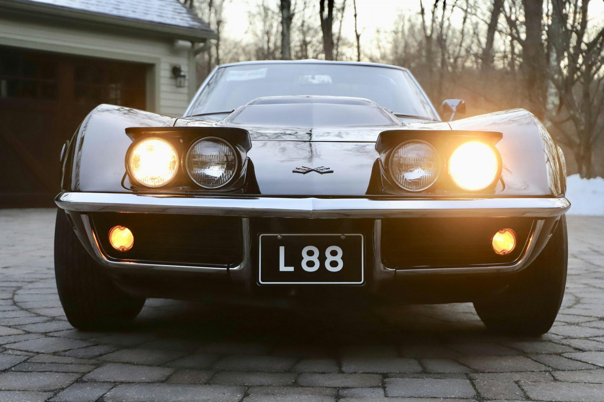 1969 Chevrolet Corvette L88 coupe Tuxedo Black front lights pop up