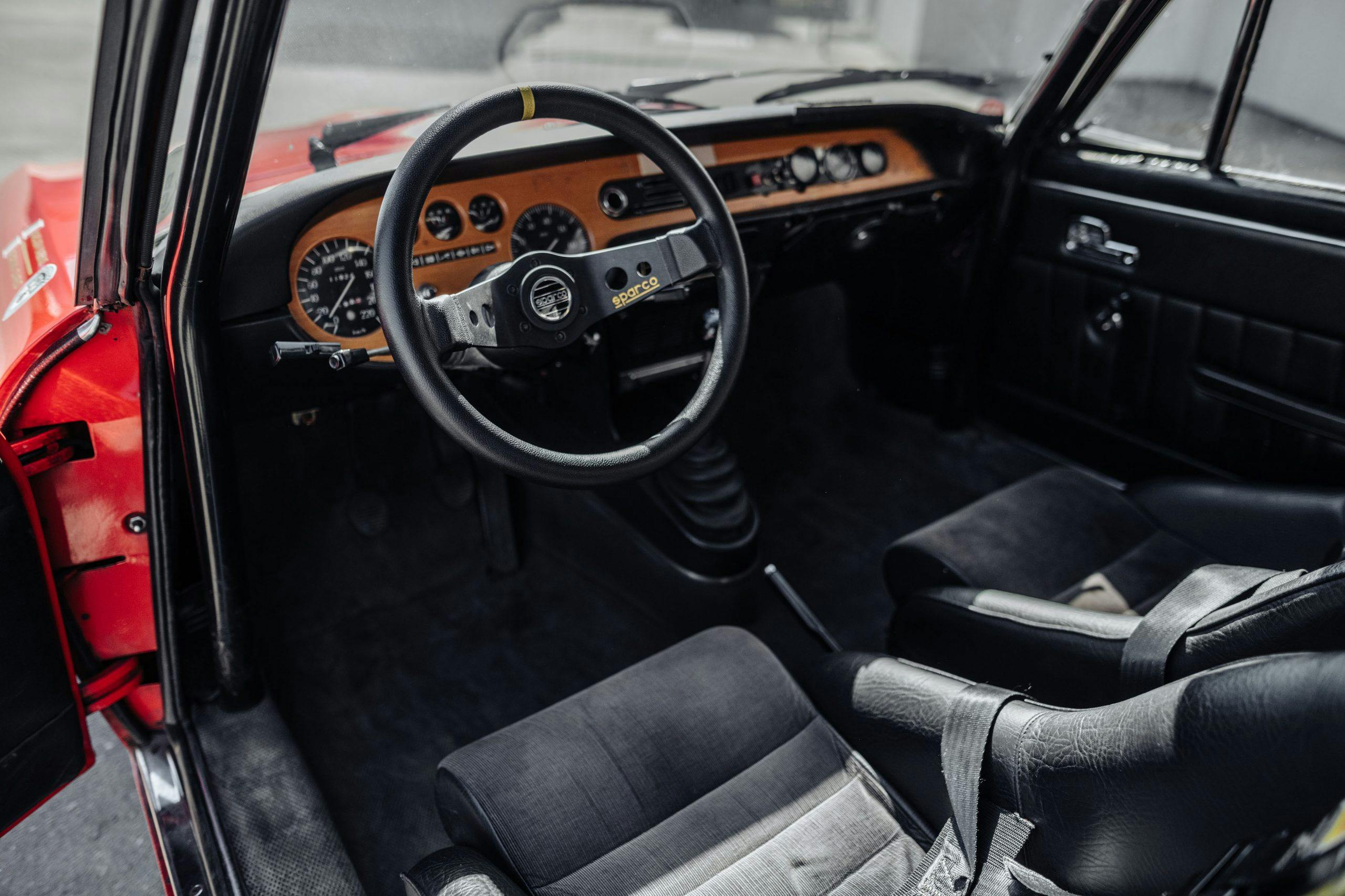 1972 Lancia Fulvia Coupe 1600 HF Series 2 Fanalino interior steering wheel