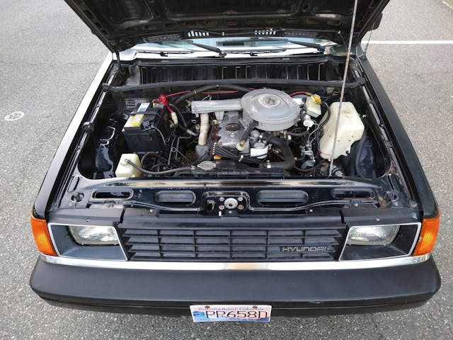 1986 Hyundai Stellar Executive engine bay