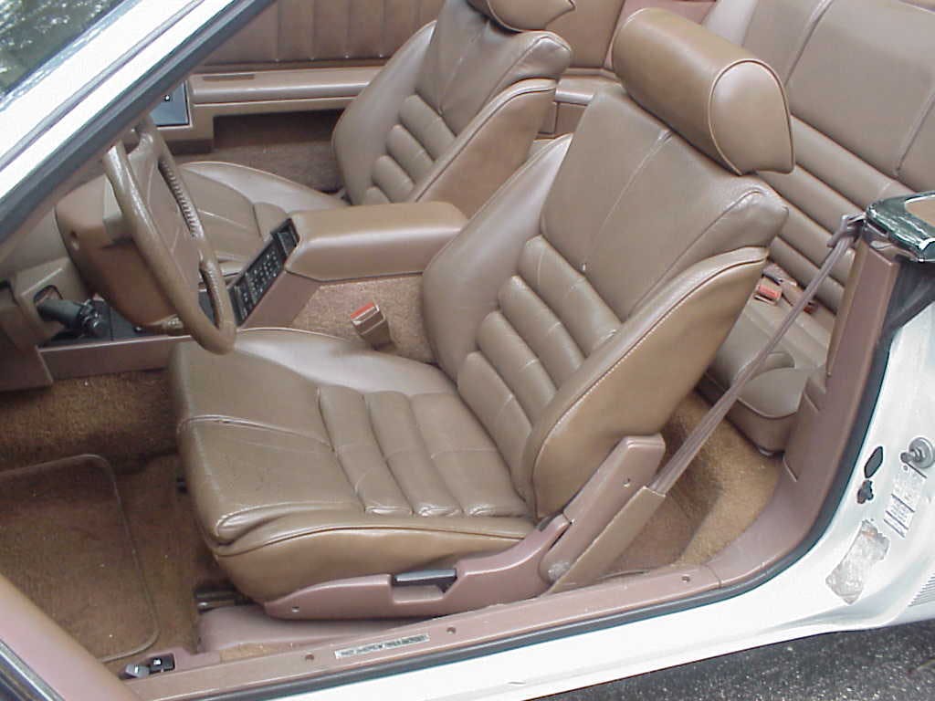 1989 Chrysler LeBaron GTC convertible interior