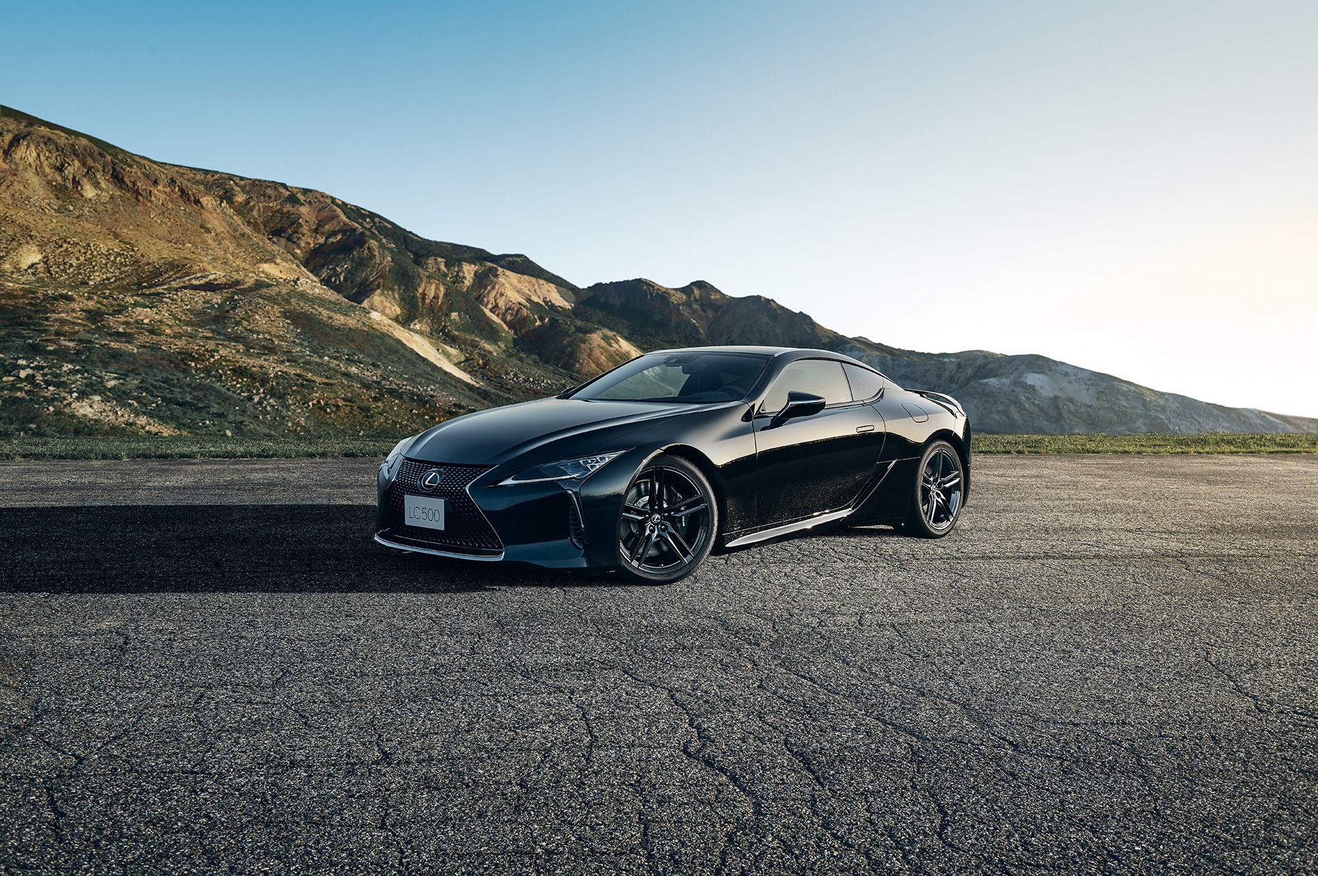 Lexus kicks the lovely LC 500 up a notch with this
