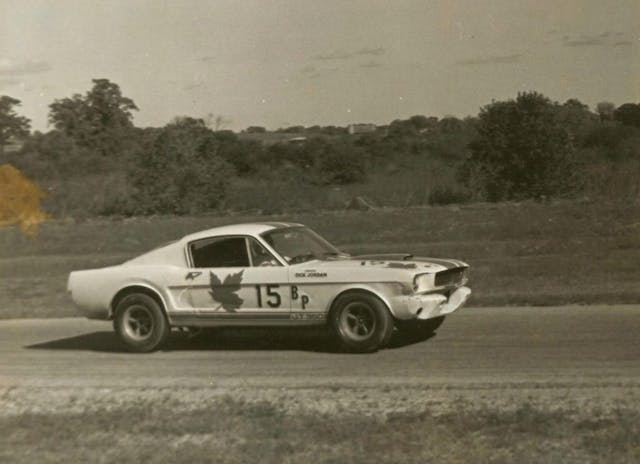 Shelby GT350R front three-quarter racing action