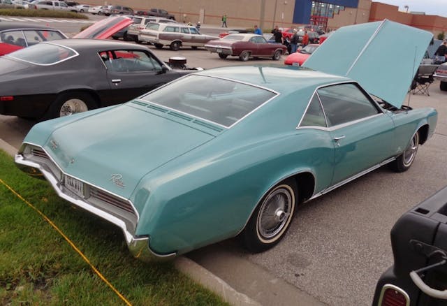 1966 Buick Riviera - Turquoise Mist 10