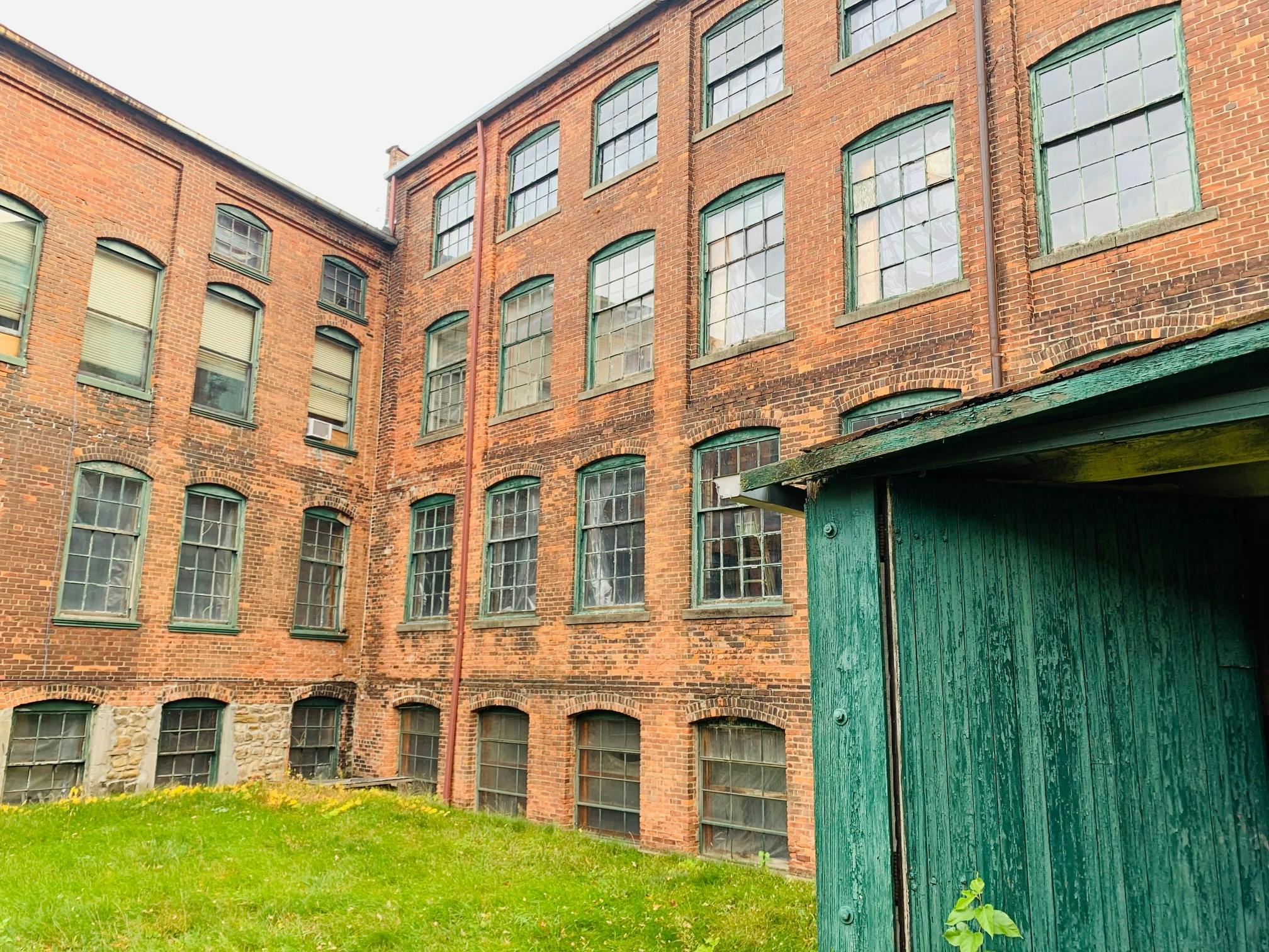Jackson Automobile Factory factory exterior - interior courtyard 2