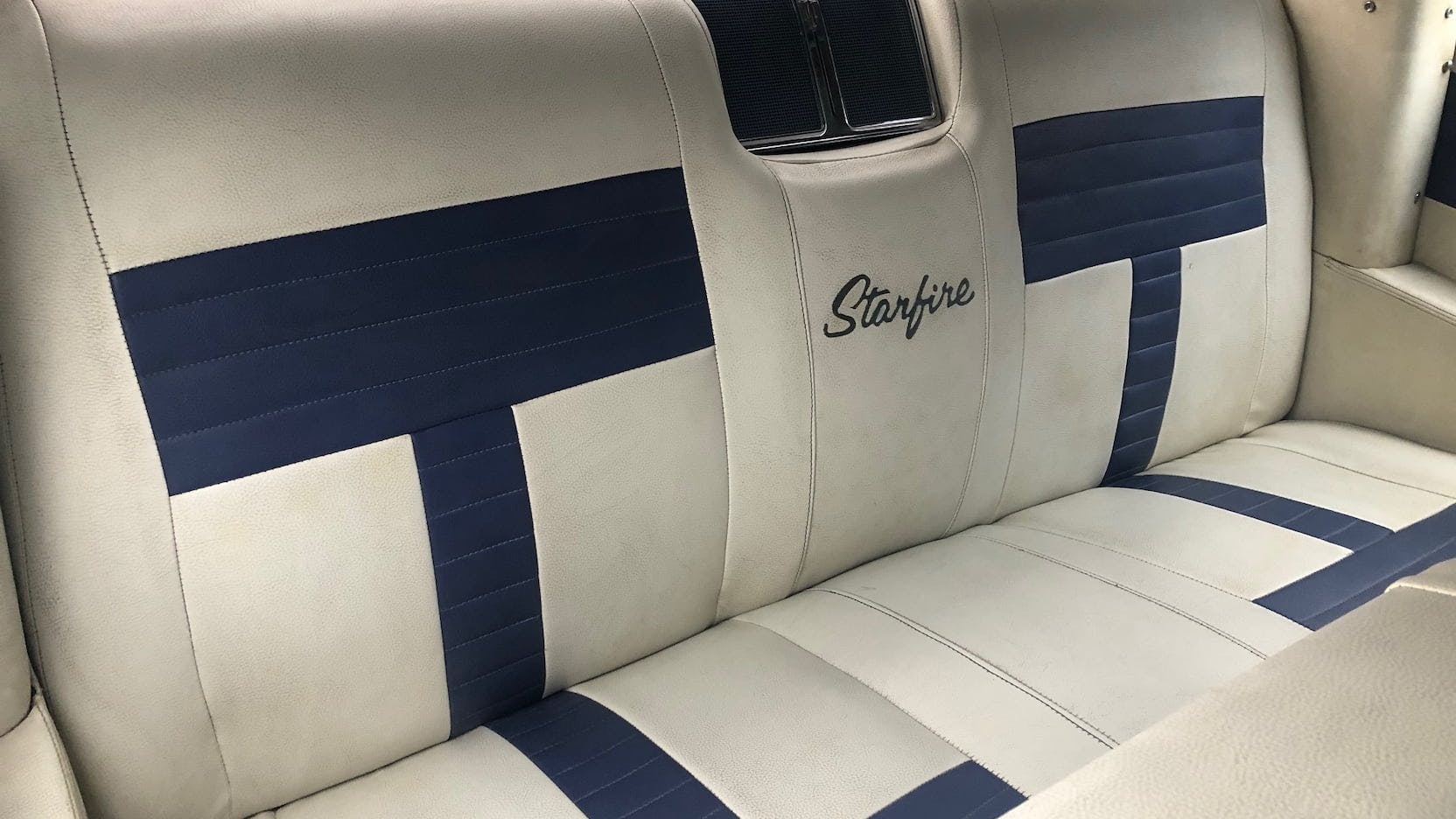 1965 Oldsmobile Starfire back seat
