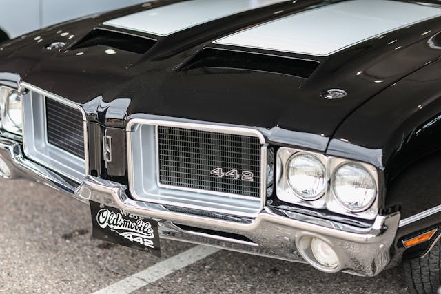 Oldsmobile Cutlass W-25 Hood