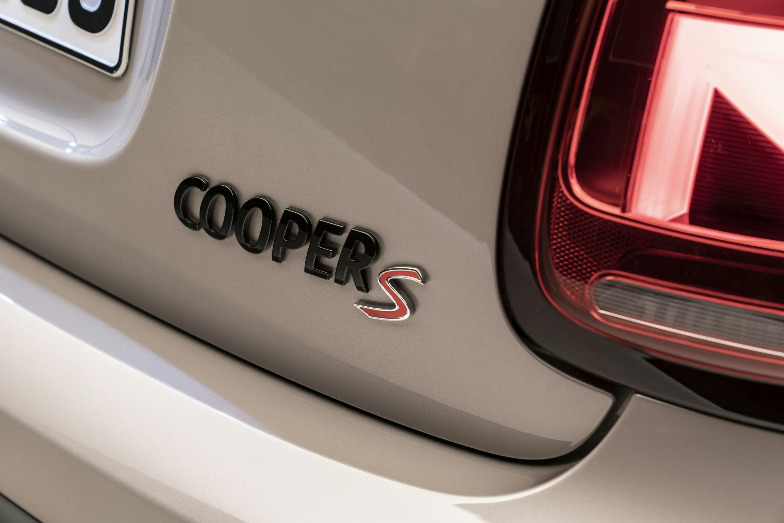2022 Mini Cooper S rear logo Piano Black Exterior