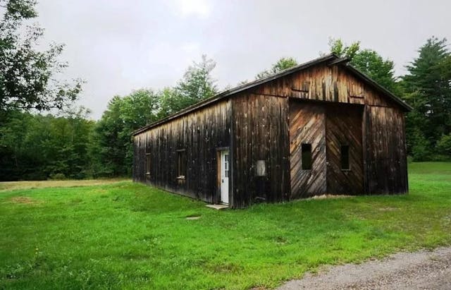 Rob Siegel - In search of a big garage - zillow car barn alstead