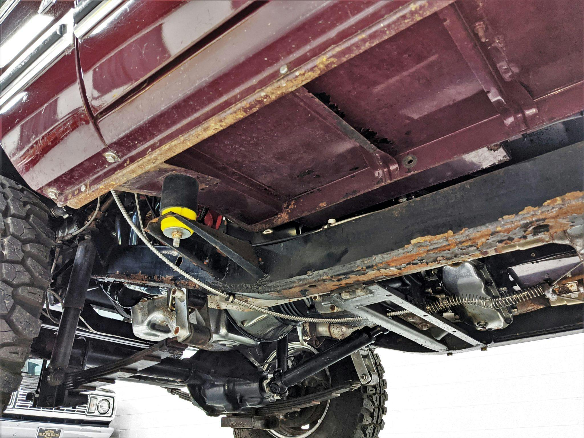 International Scout underside