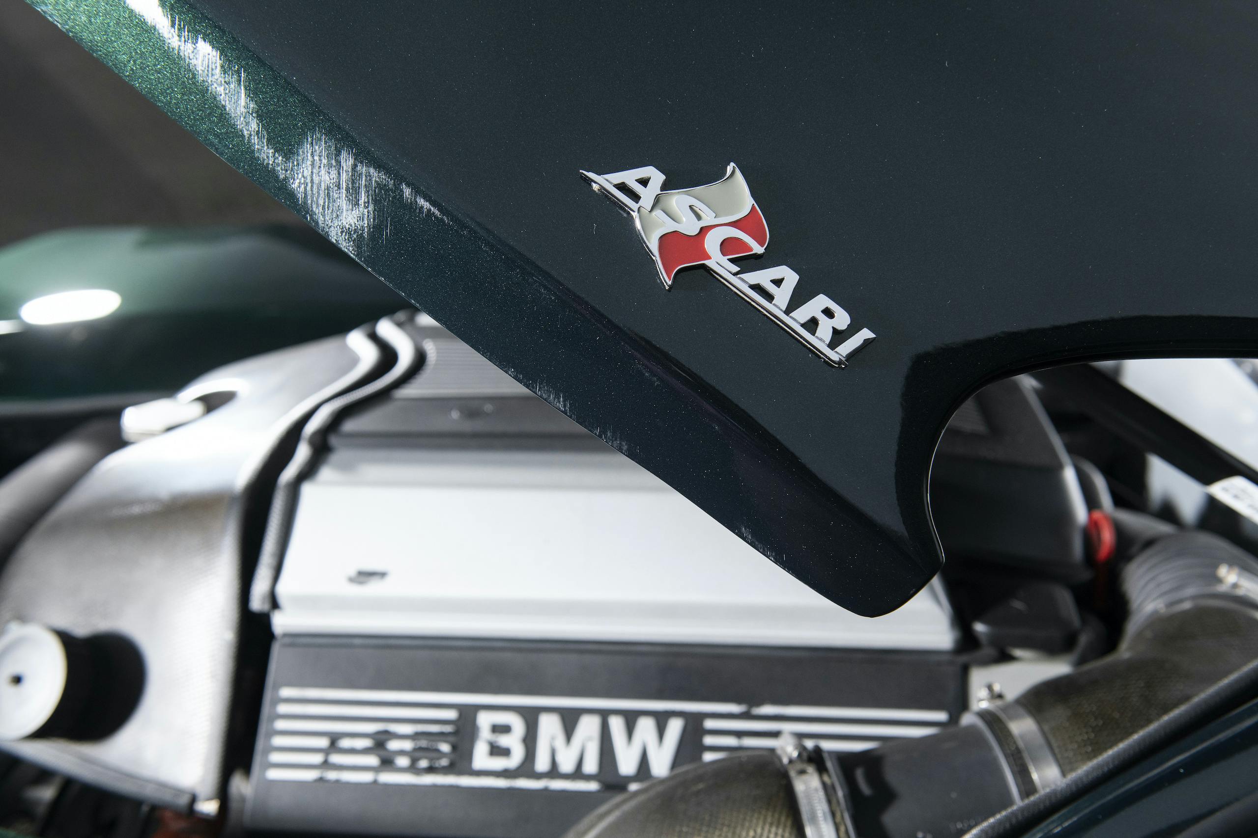 1997 Ascari Ecosse bmw engine ascari hood badge
