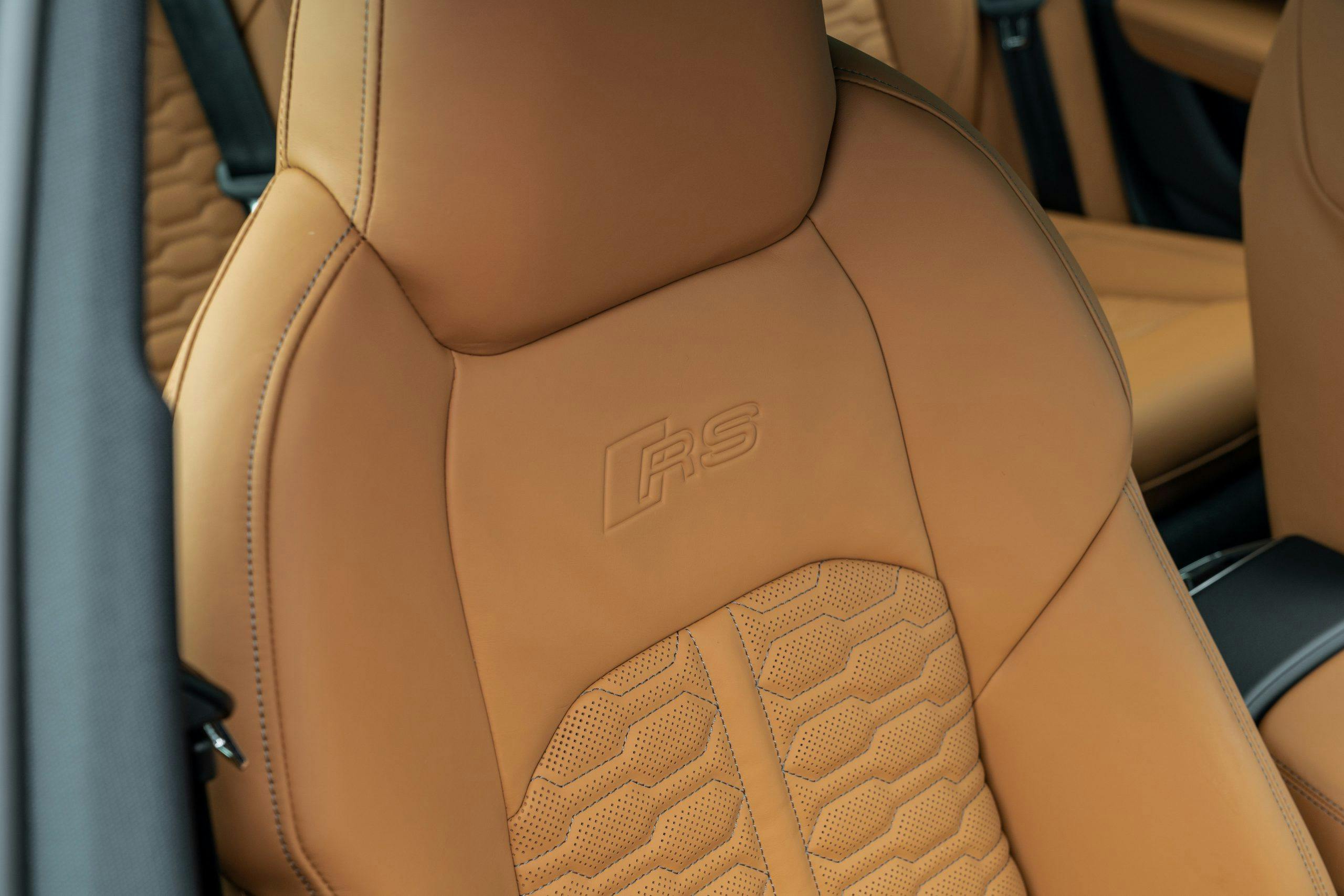 RS 6 Avant Nardo Gray seat headrest detail