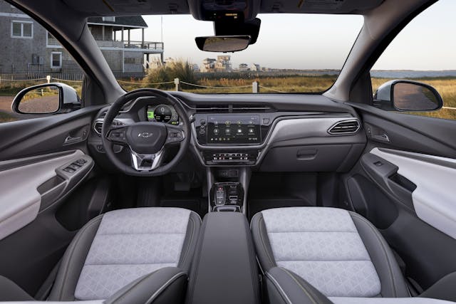 2022 Chevrolet Bolt EUV interior front full