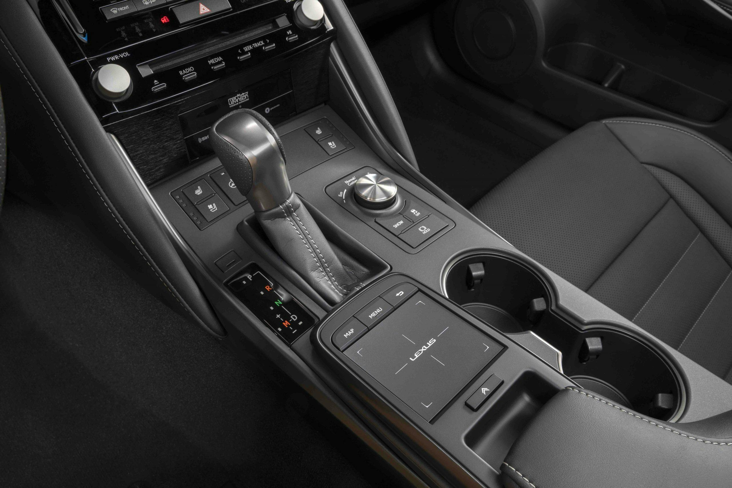 2022 Lexus IS 500 F Sport console