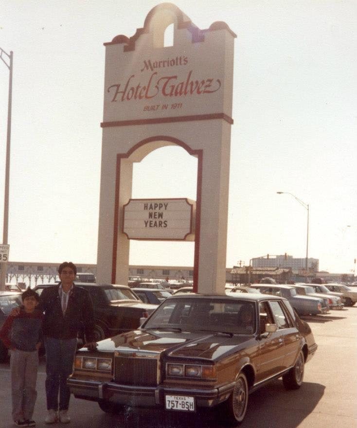 1983 Lincoln Continental Valentino restomod