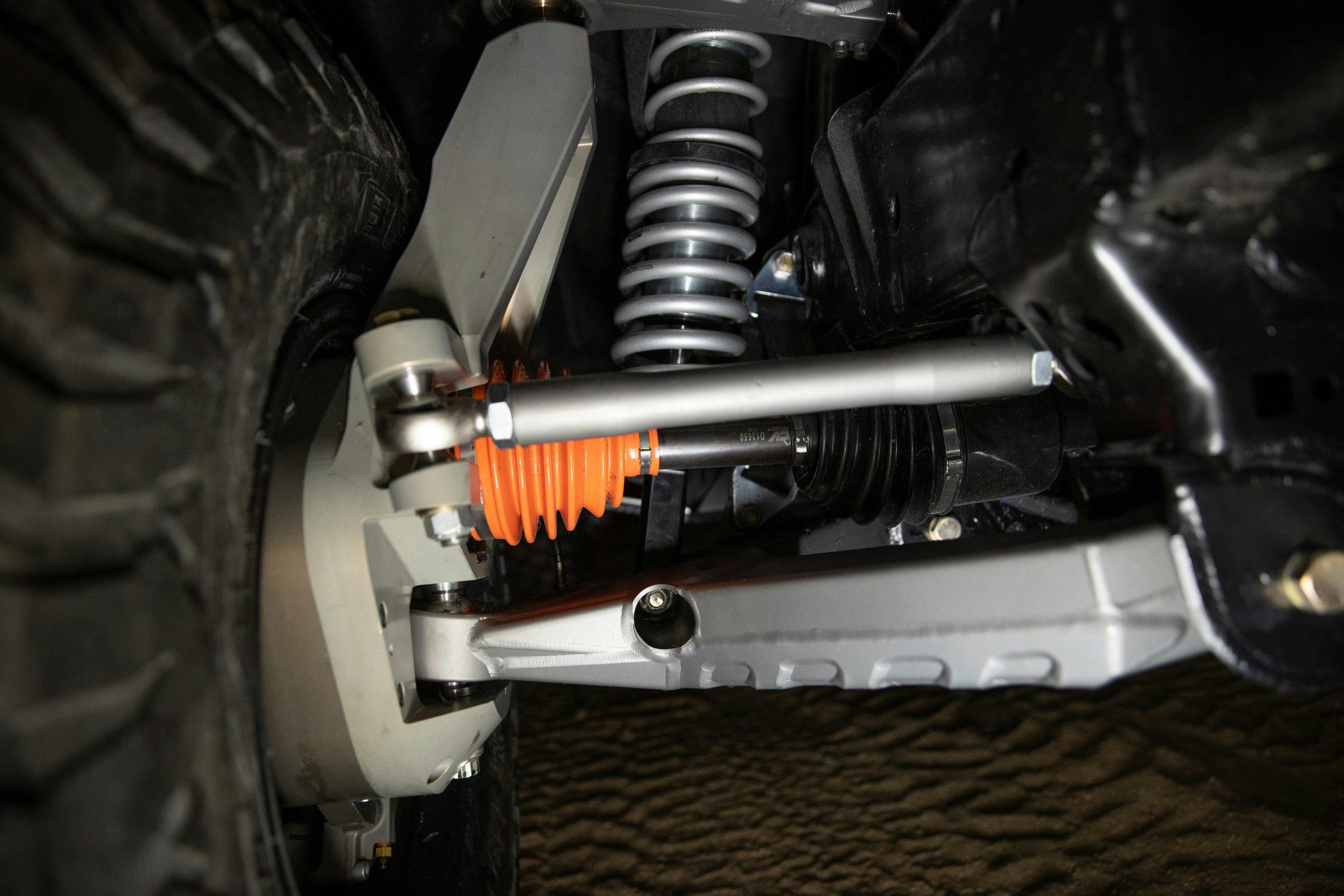 Bronco 4600 front suspension