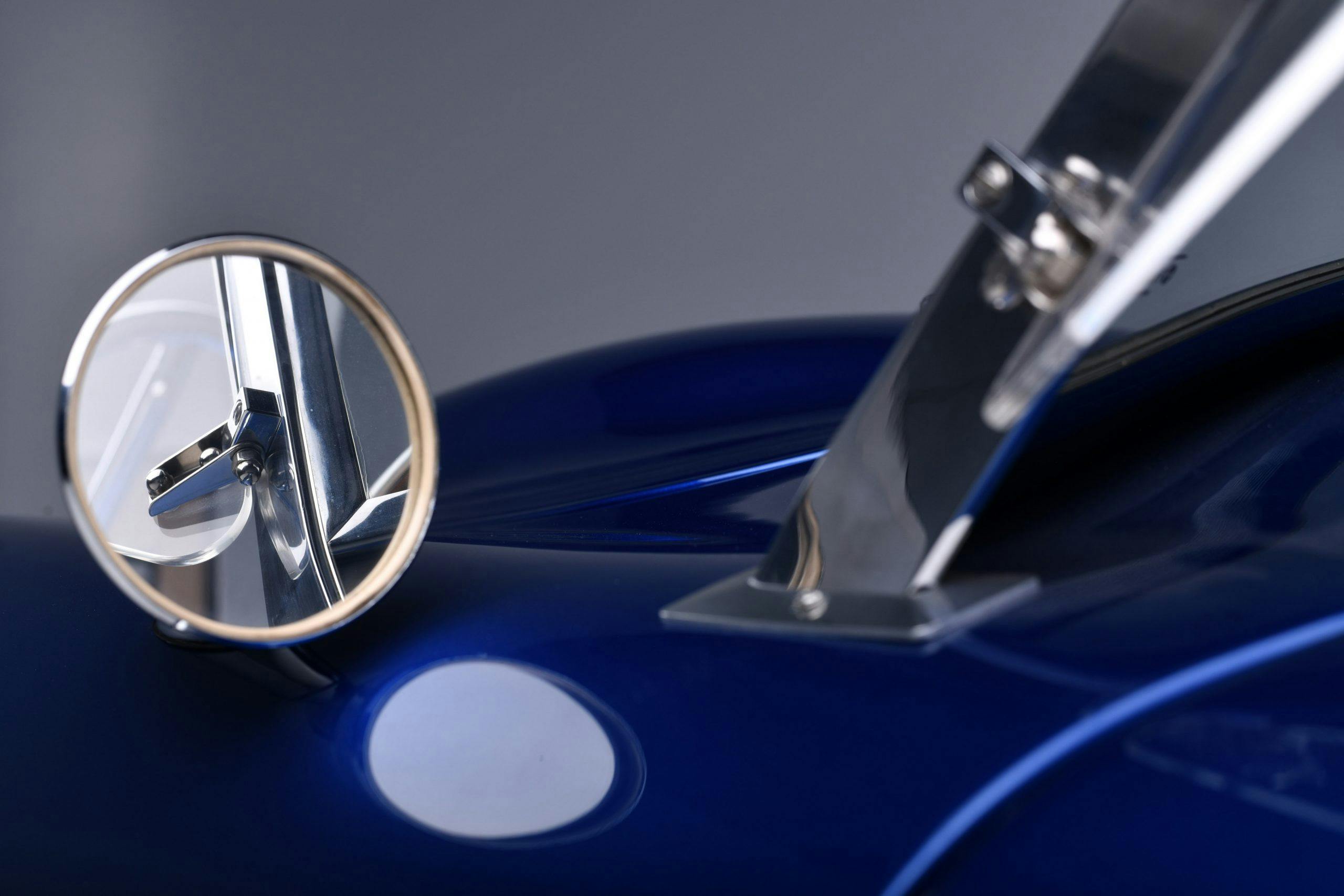 CSX 3015 Shelby Cobra side mirror detail