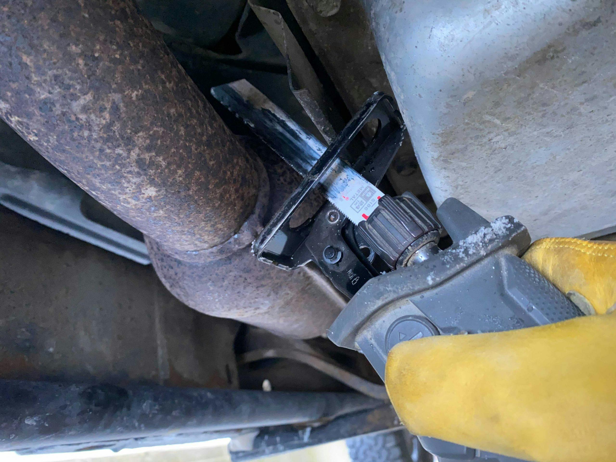 With Precious Metals In Demand Brazen Thieves Are Stealing Catalytic Converters Hagerty Media