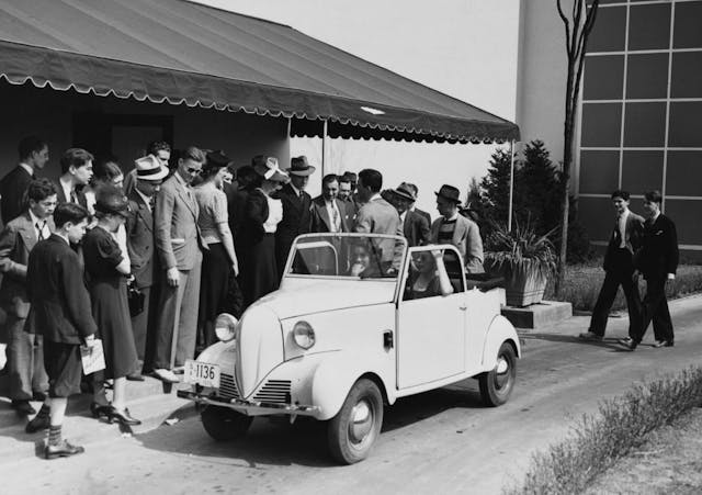 1939 New York World's Fair Crosley Car Debut