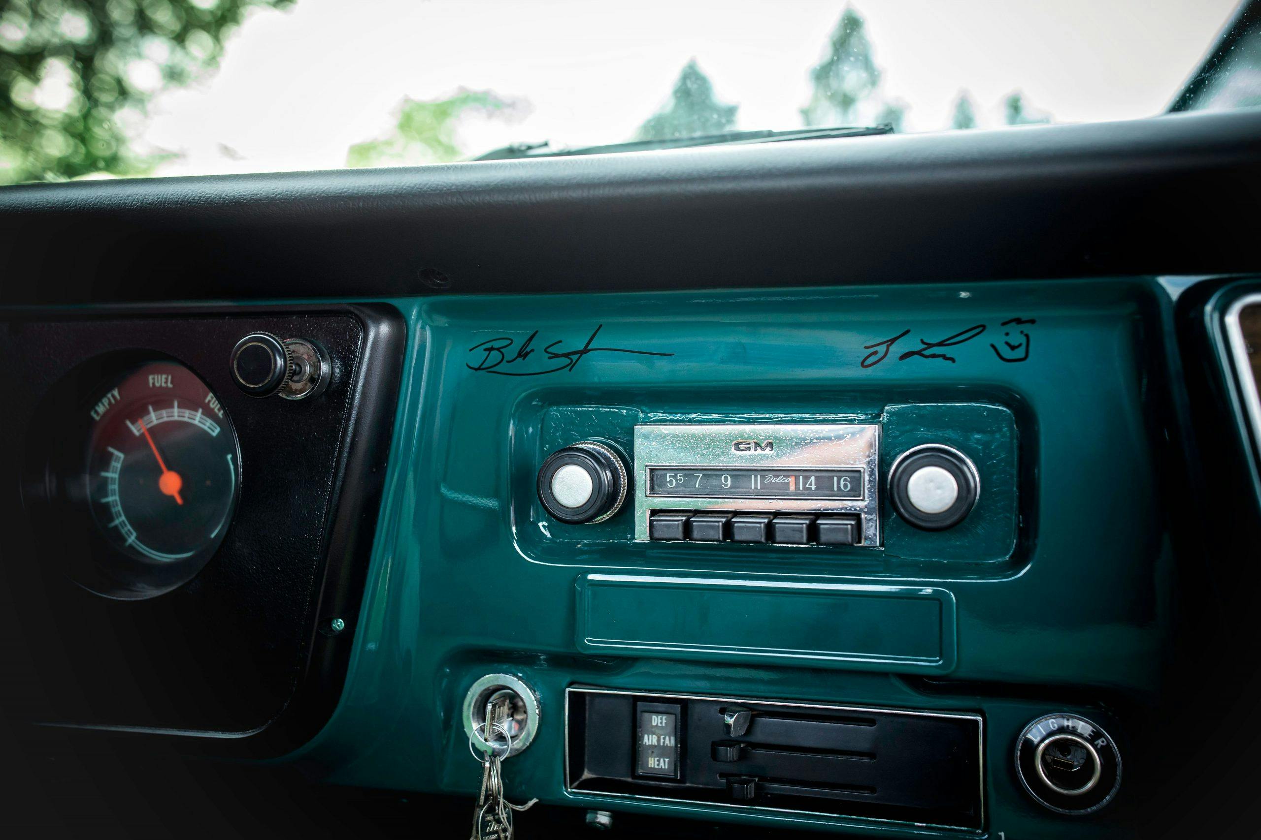 Elvis Presley Owned 1967 GMC Pickup interior dash radio signed