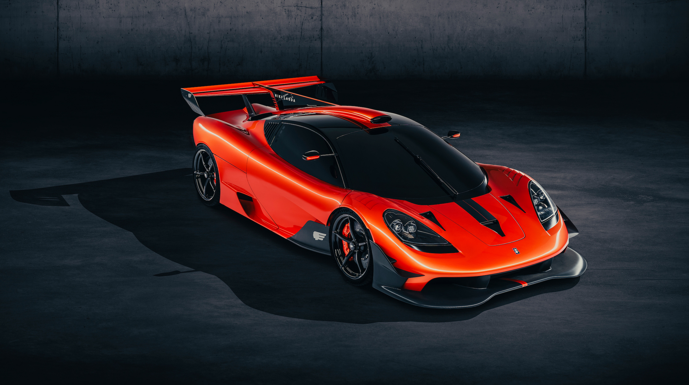 Gordon Murray's T.50s track special honors Niki Lauda, shaves 295